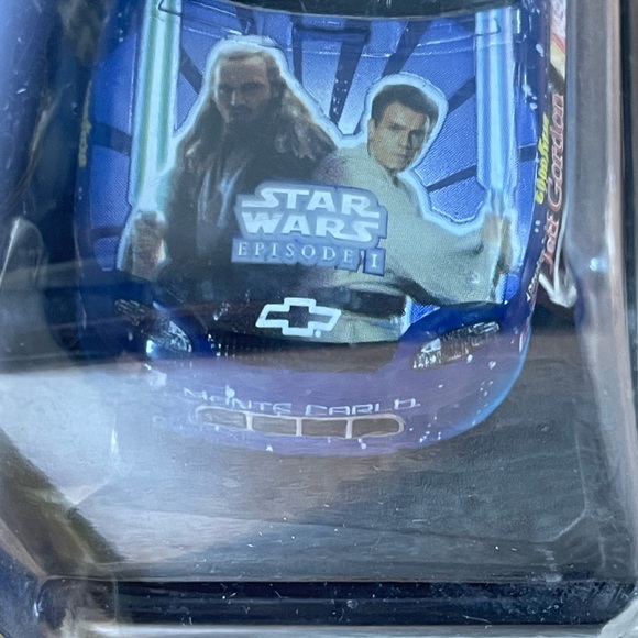 Jeff Gordon Monte Carlo Star Wars edition - Picture 5 of 7